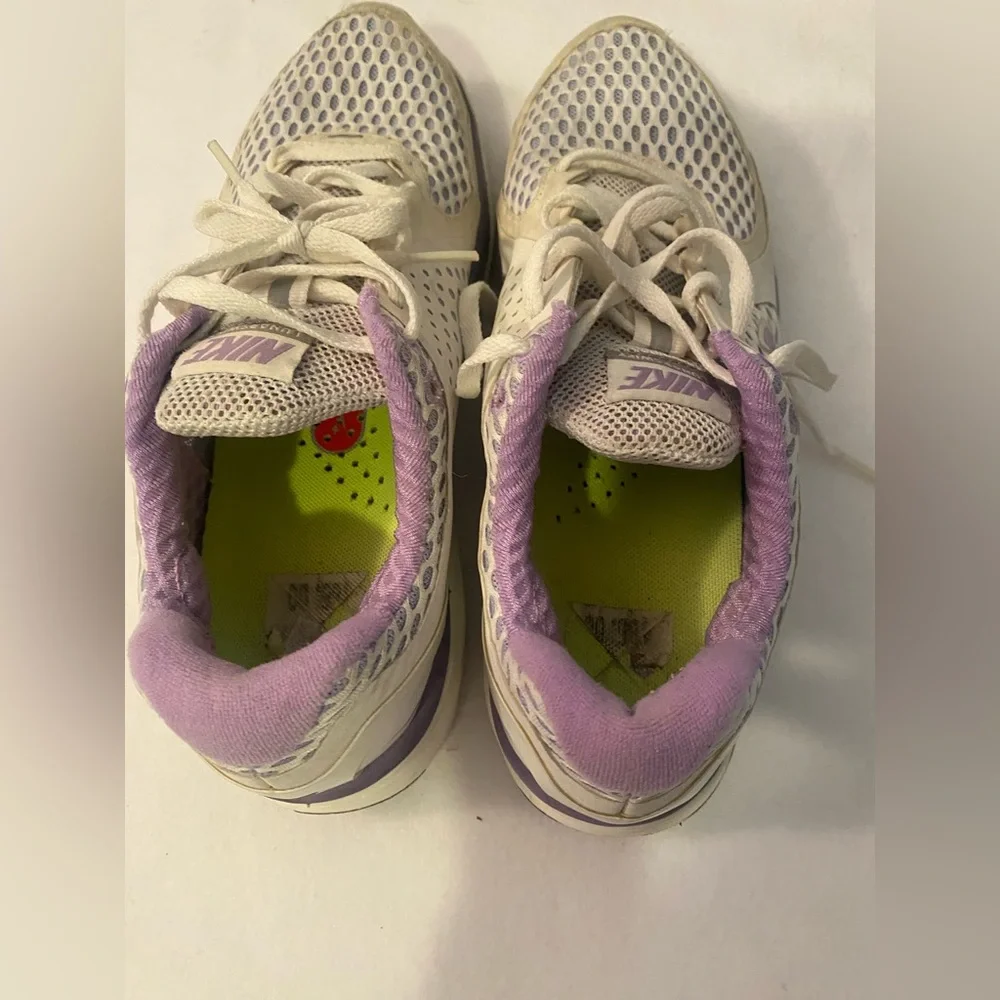 Nike  Lunarswift Breathable White Purple  Running  athletic Shoes Size 9 Women's